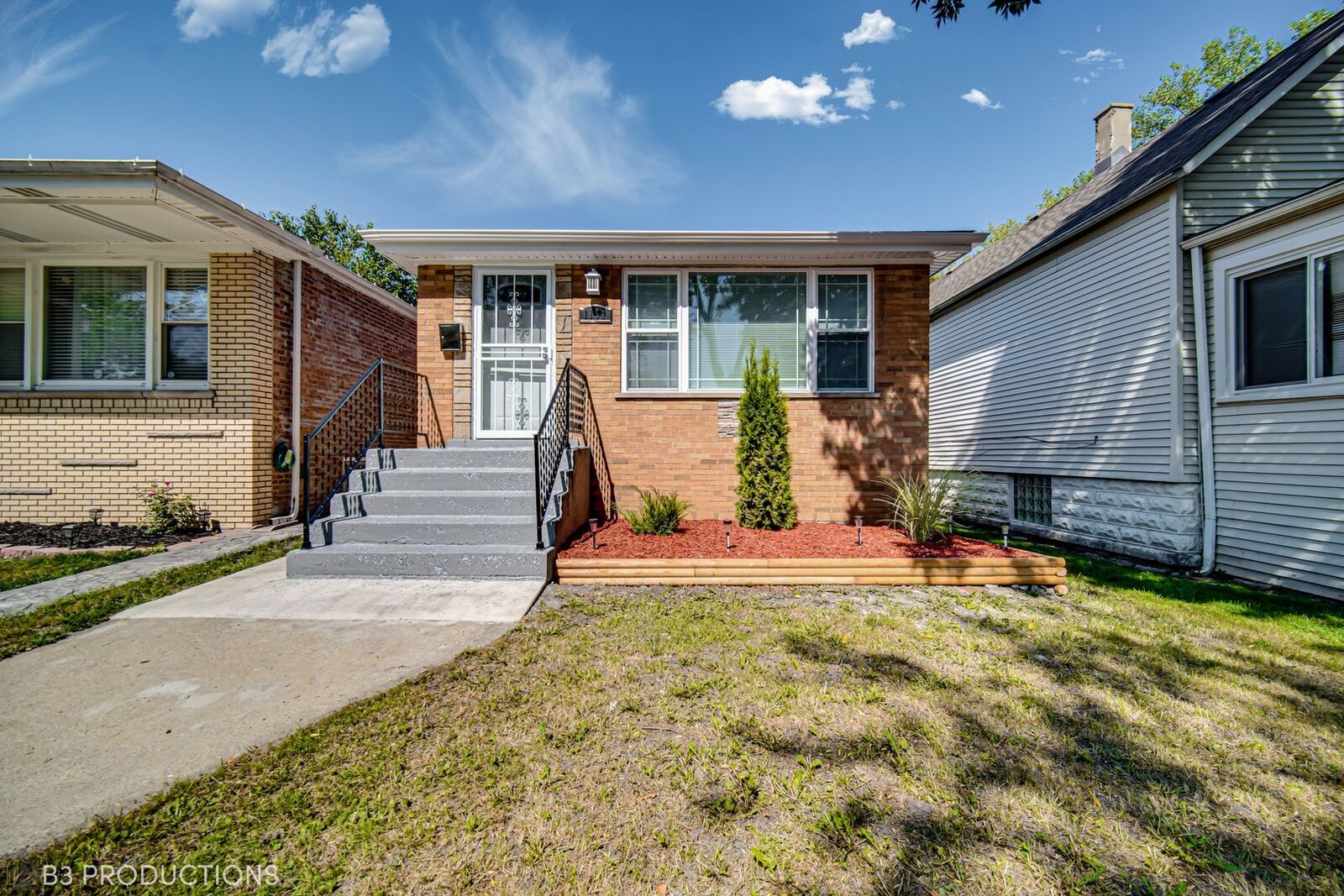 Property Photo: 1154 E 90th Street IL 60619