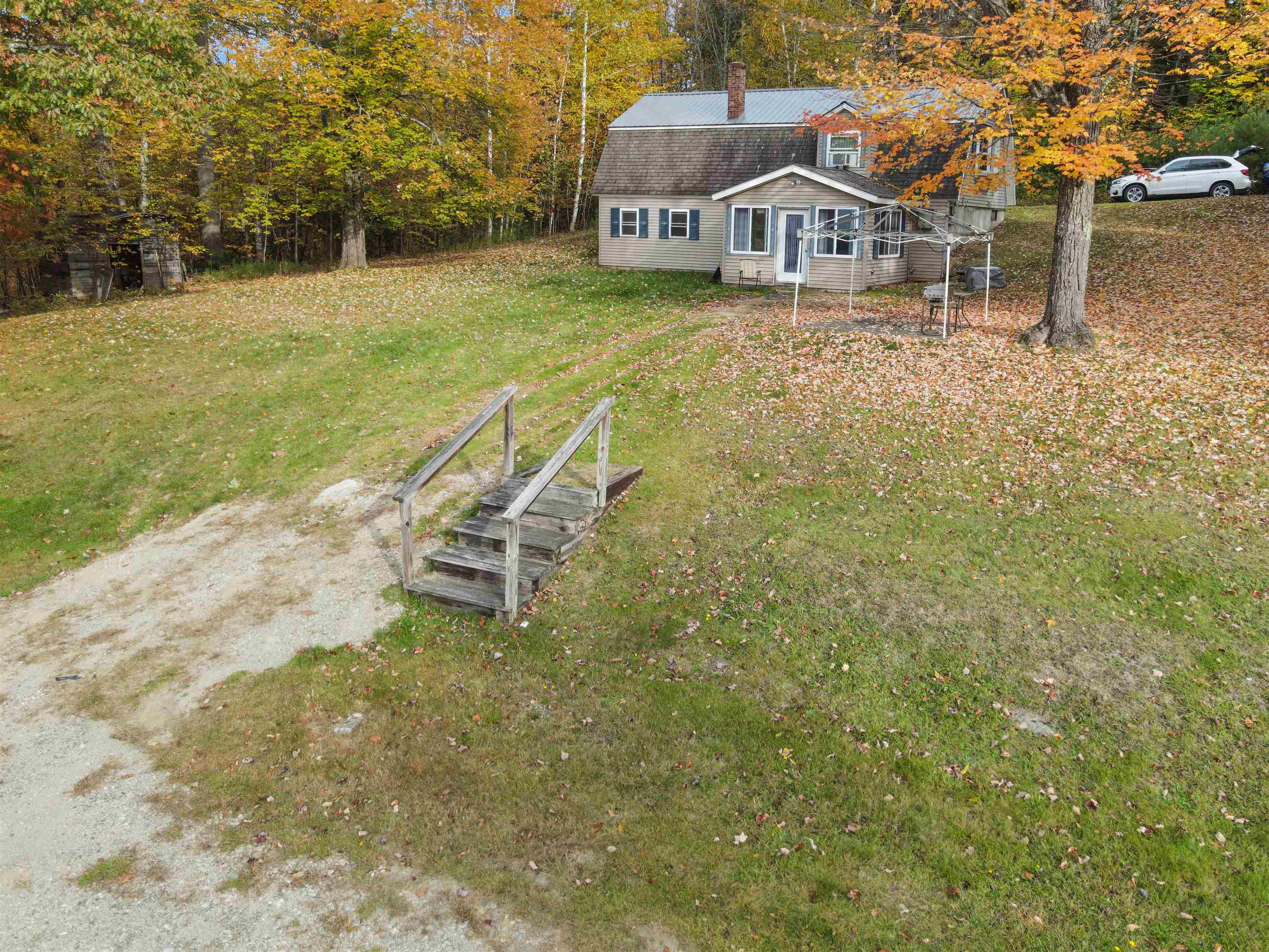 Property Photo:  31 Bradley Hill Road  NH 03740 