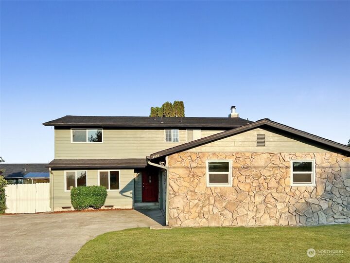 2625 42nd Avenue  Longview WA 98632 photo