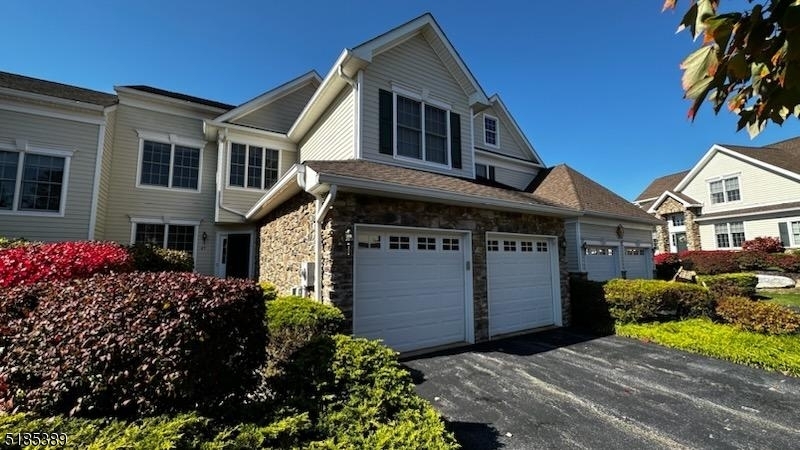 Property Photo:  47 Briar Ct  NJ 07419 