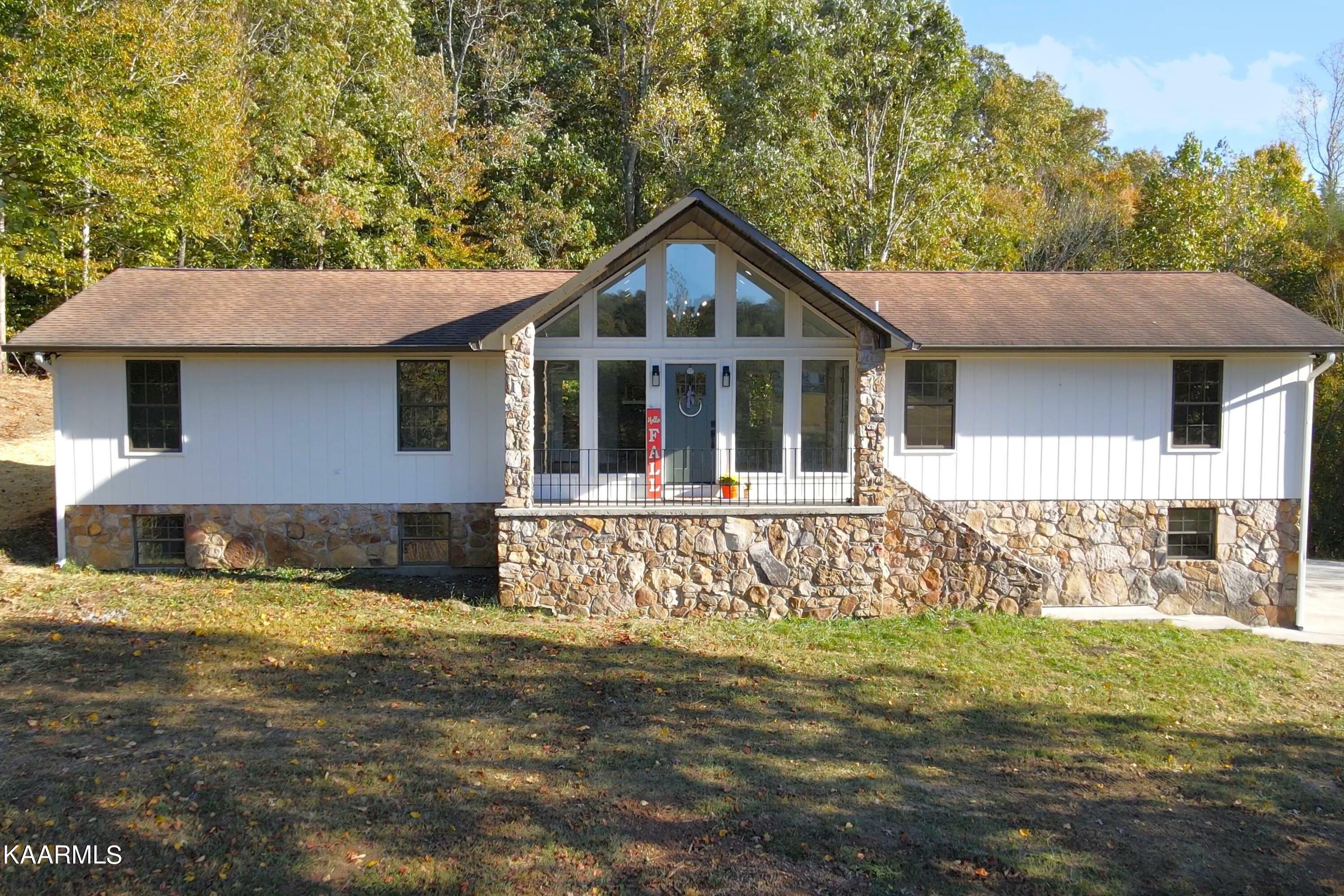 Property Photo:  1317 Fork Rd  TN 37742 