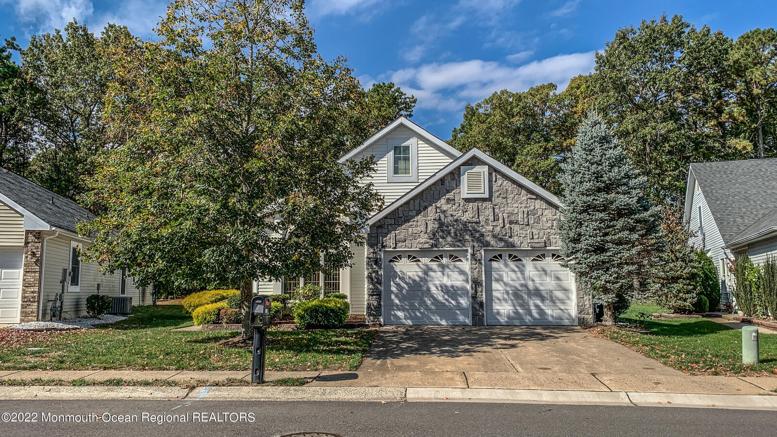 Property Photo: 1604 Goldspire Road NJ 08755