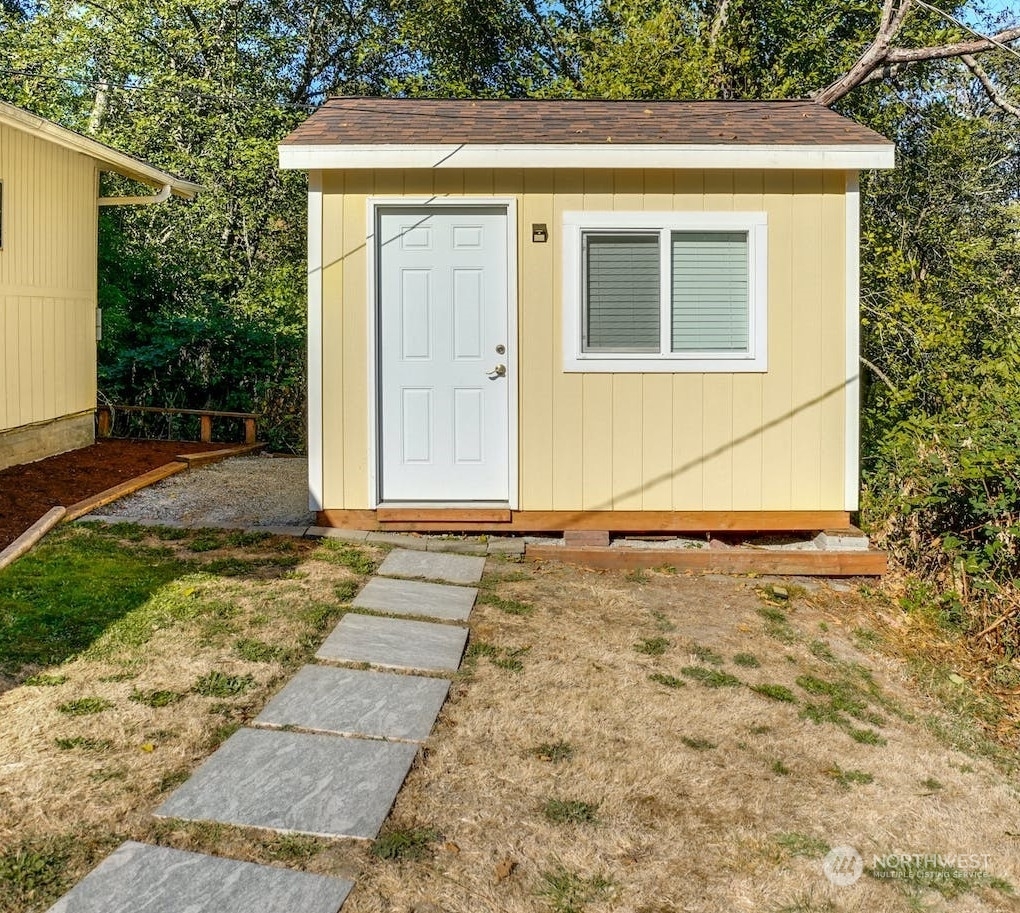 Property Photo:  6943 25th Avenue SW  WA 98106 