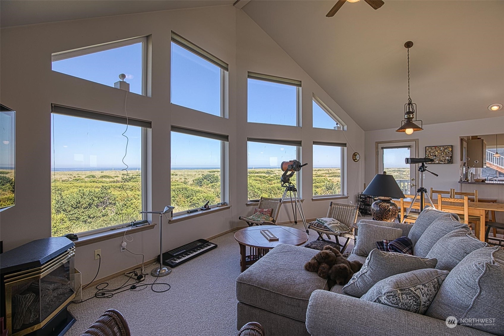 Property Photo:  1085 Ocean Shores Boulevard  WA 98569 