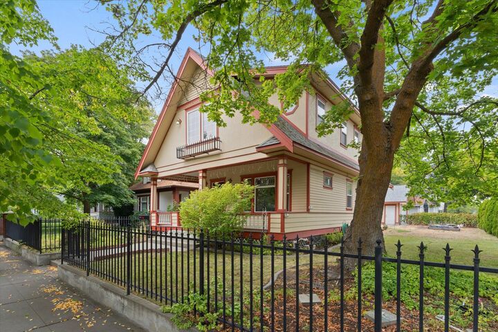 1504 W Indiana Ave  Spokane WA 99205 photo