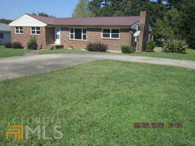 Property Photo:  223 Forest Lane  GA 30673 