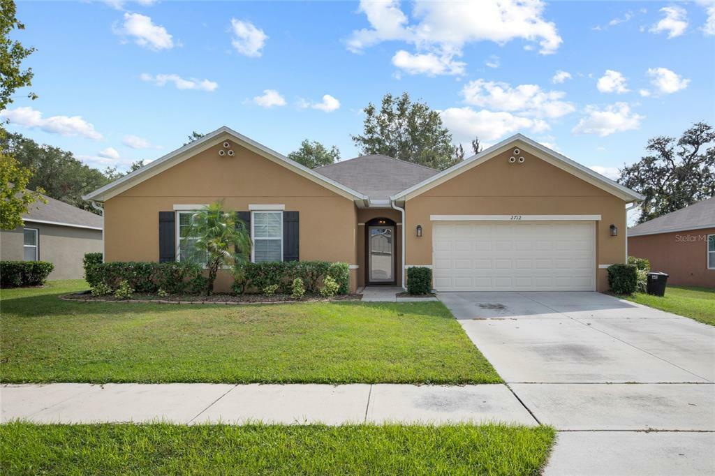 Property Photo:  2712 Summerglen Lane  FL 32726 