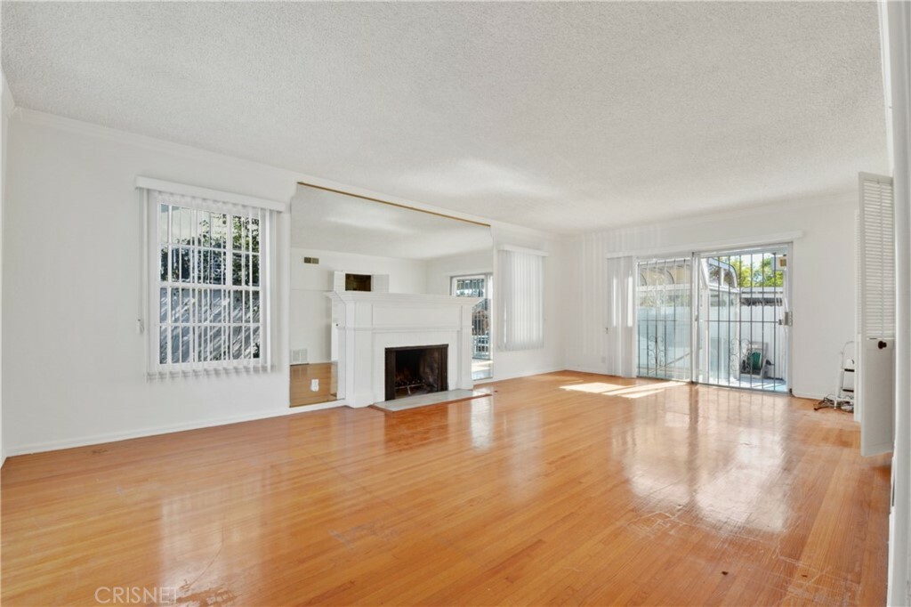 Property Photo:  4260 Don Mariano Drive  CA 90008 