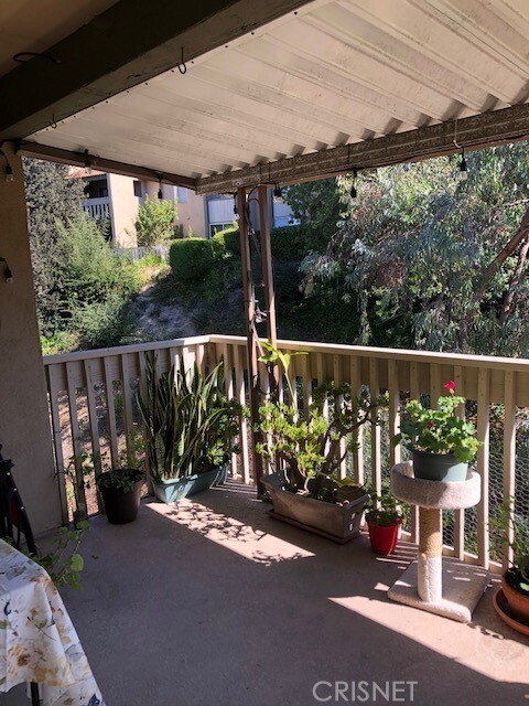 Property Photo: 254 Sequoia Court 33 CA 91360