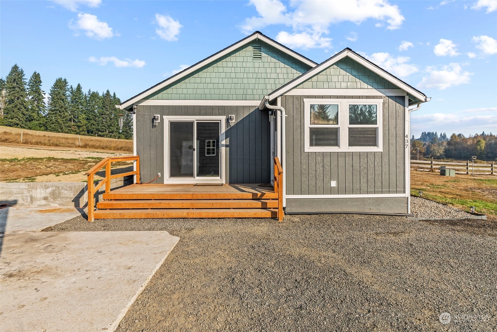 Property Photo: 437 Sightly WA 98649