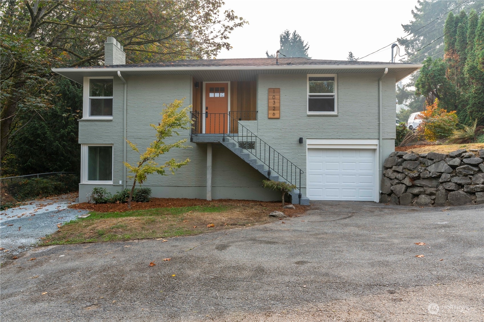 Property Photo:  10326 15th Avenue NE  WA 98125 