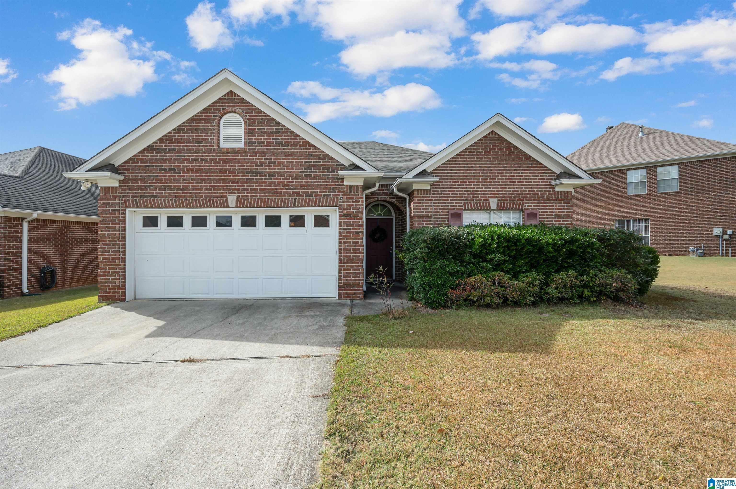 Property Photo:  527 Enclave Circle  AL 35068 