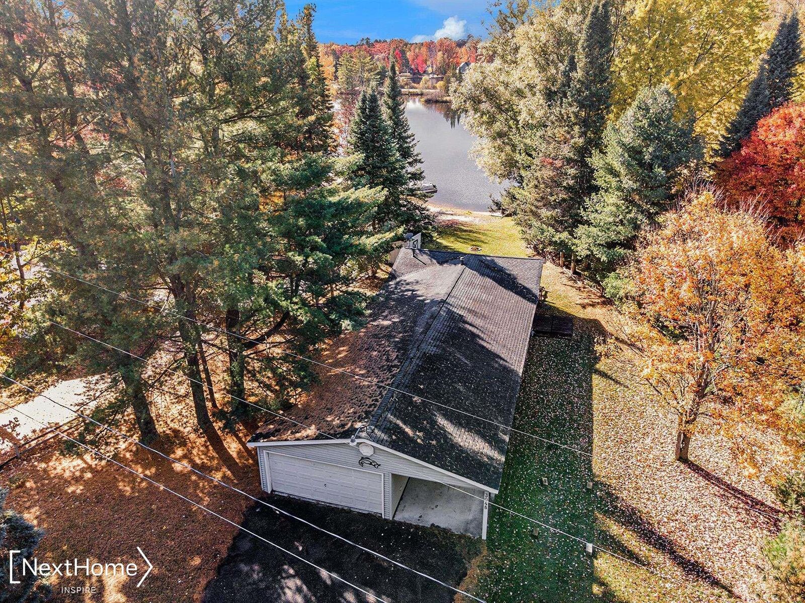 Property Photo:  3048 Woodcock Way  MI 48651 