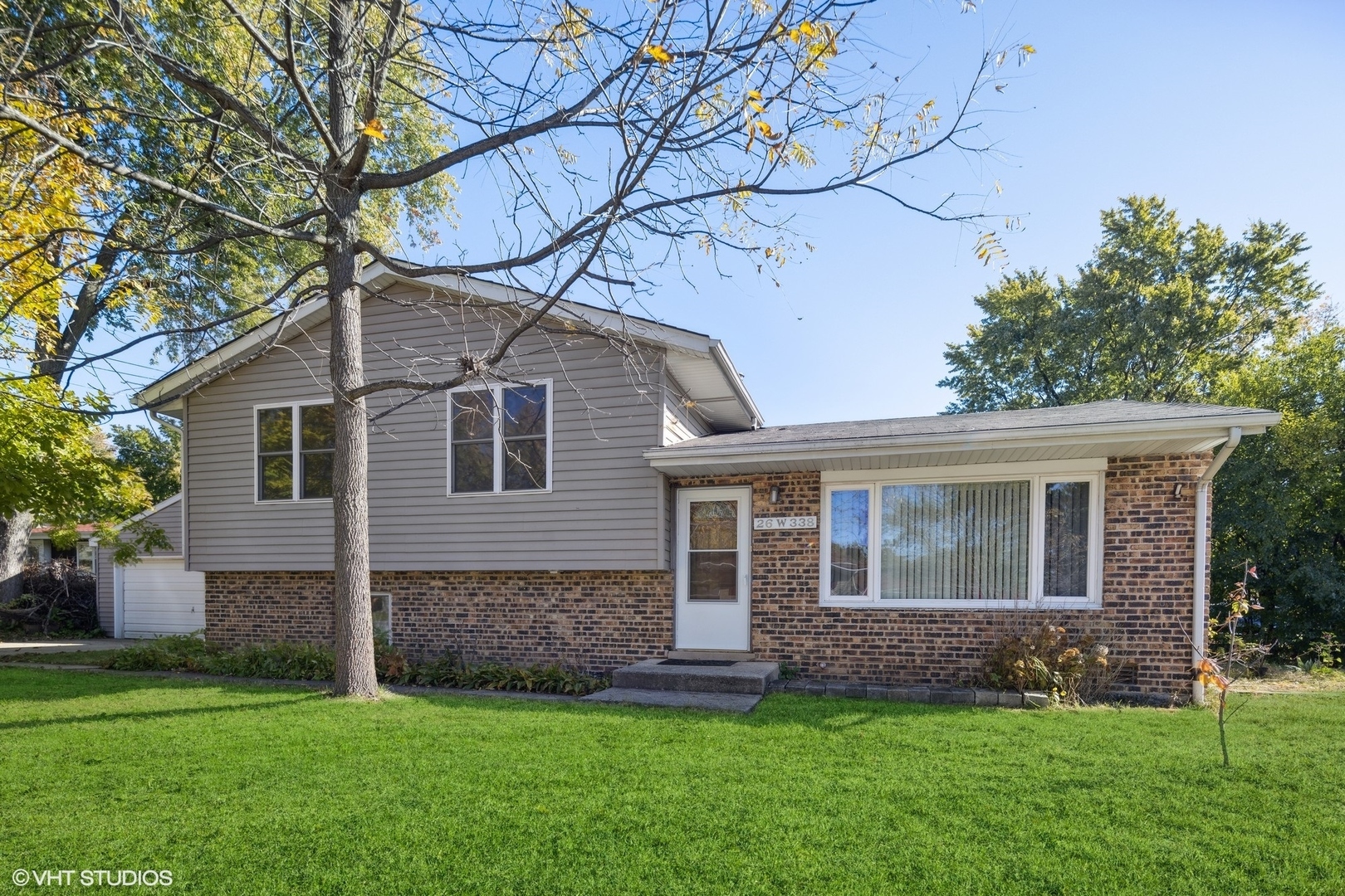 Property Photo:  26W338 Harrison Avenue  IL 60190 