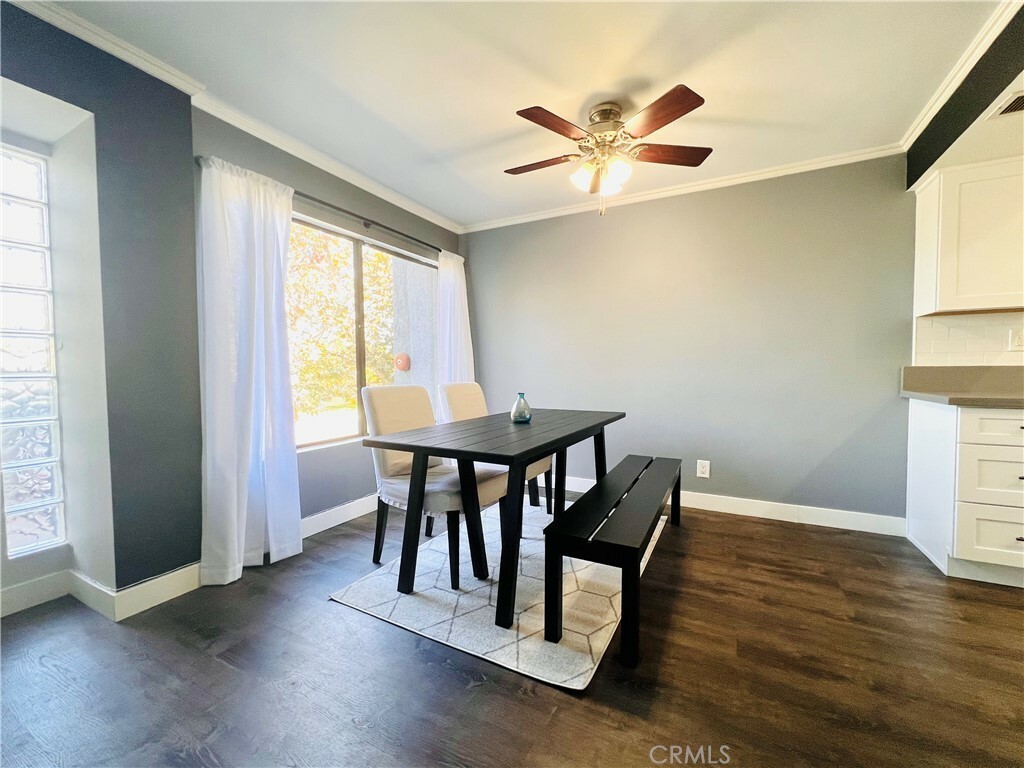 Property Photo:  803 E Victoria Street 108  CA 90746 