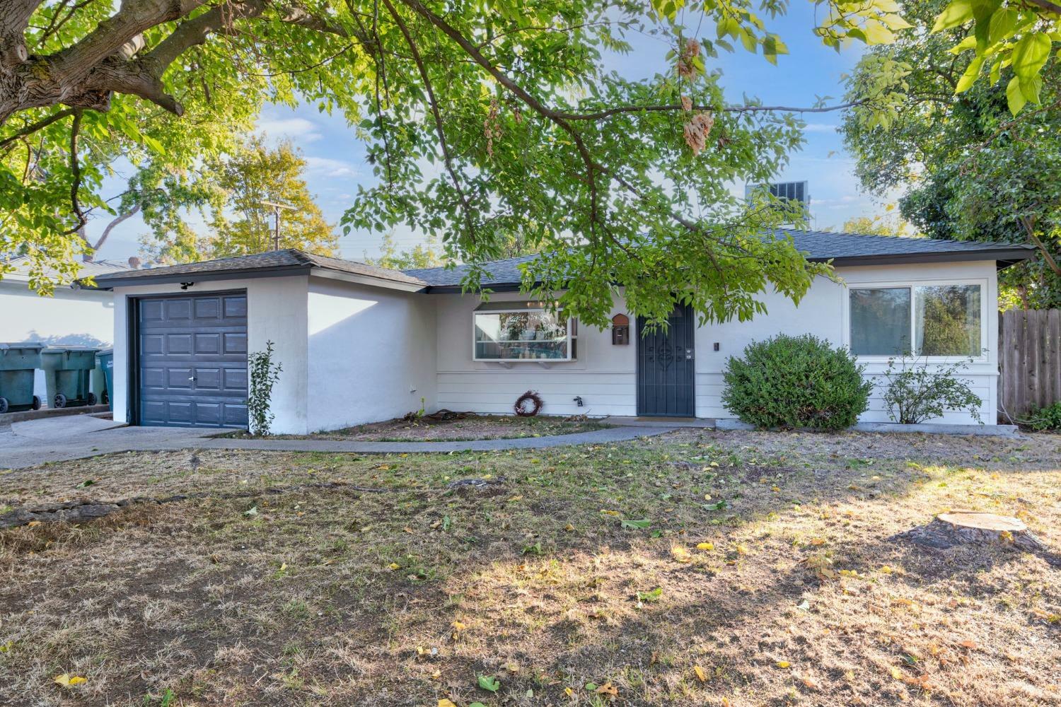 Property Photo: 904 Patricia Way CA 95864