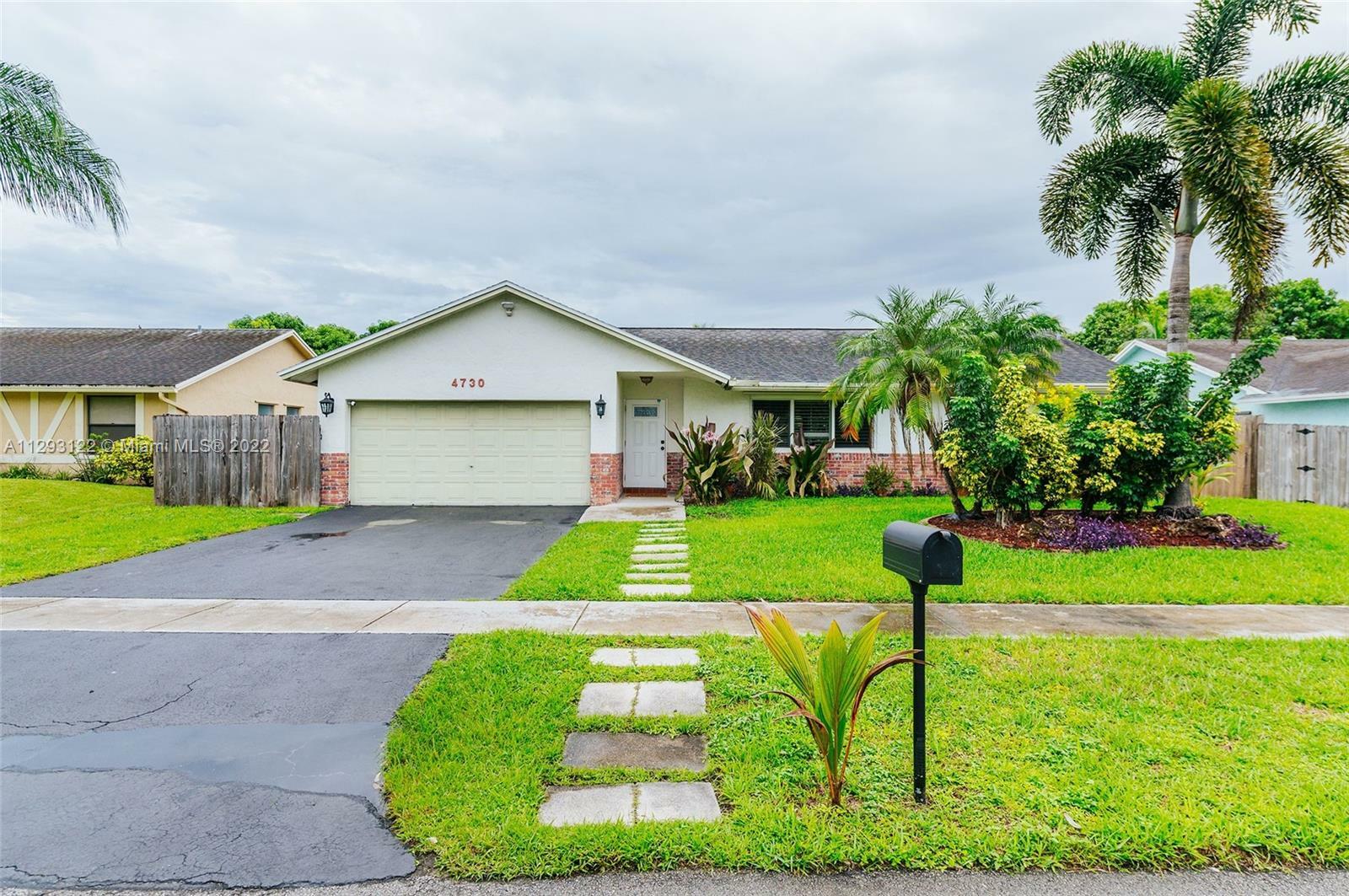 Property Photo:  4730 SW 57th Ave  FL 33314 