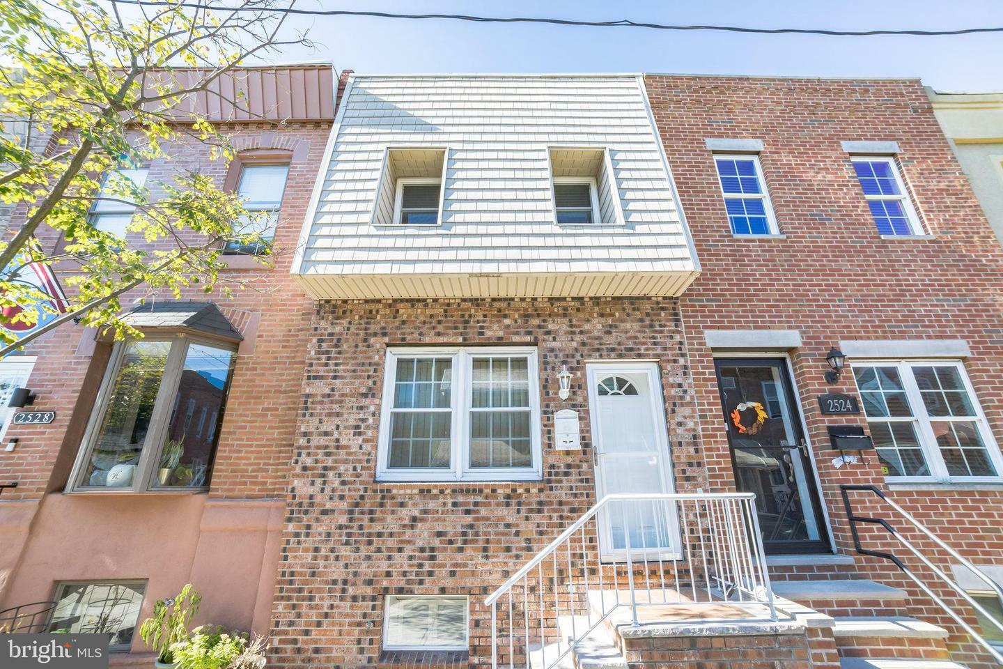 Property Photo:  2526 S Camac Street  PA 19148 