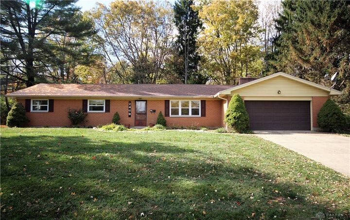 2469 Periwinkle Drive  Bellbrook OH 45305 photo