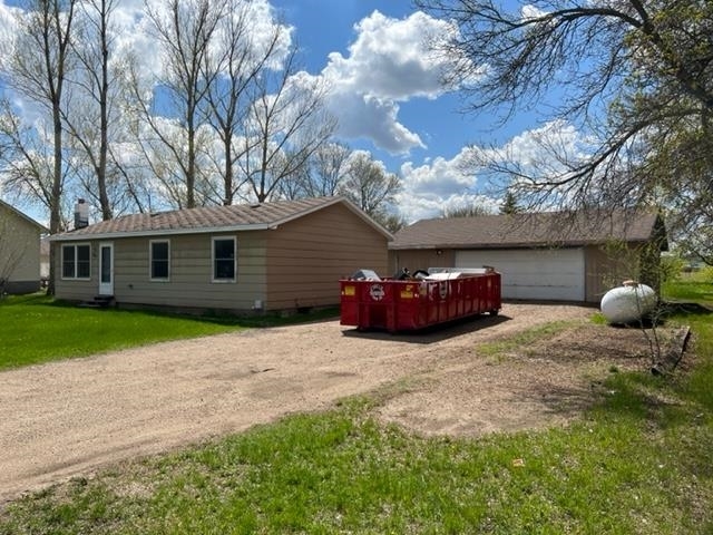 Property Photo: 3004 47th St SE ND 58701