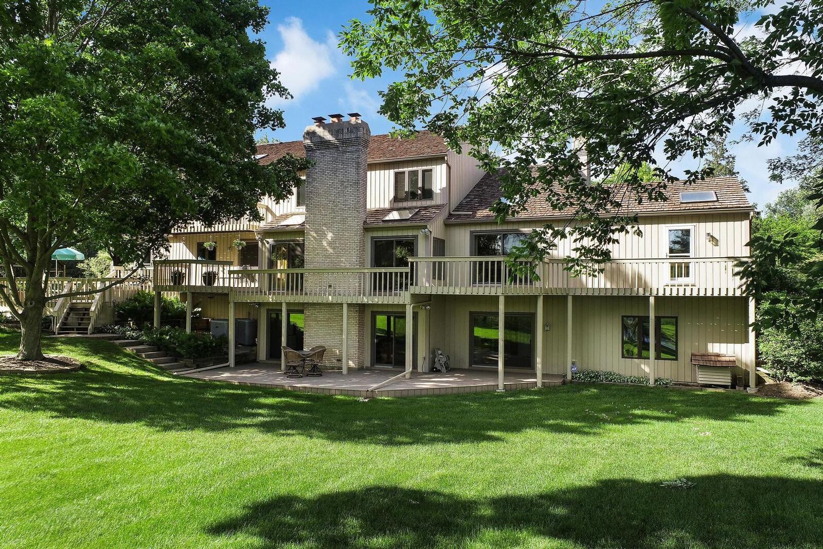 Property Photo:  25228 N Cayuga Trail  IL 60010 