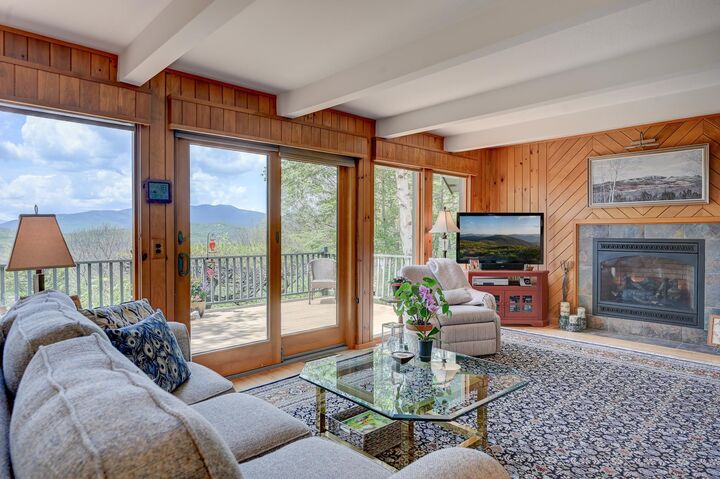 Property Photo:  36 Oak Ridge Road  NH 03849 