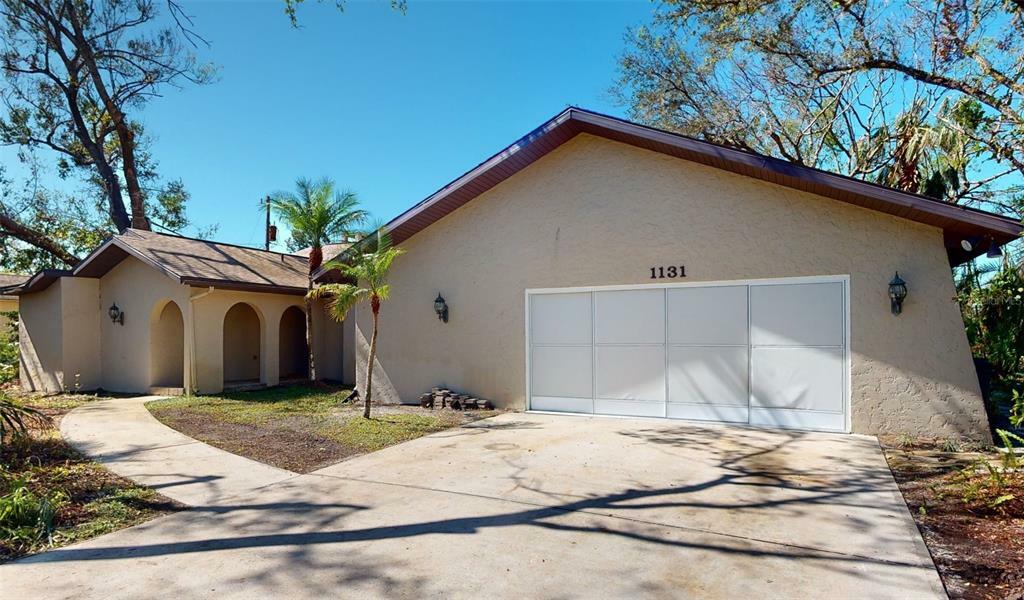 Property Photo:  1131 Winston Street  FL 33952 