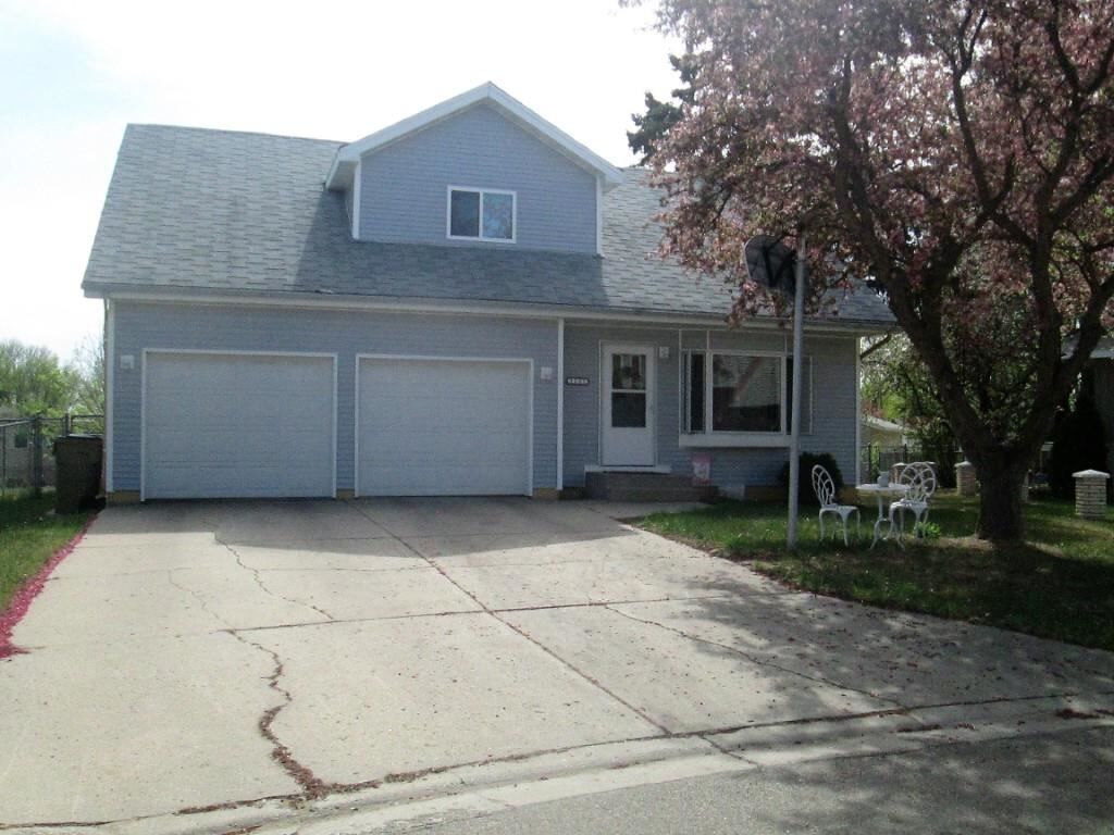 Property Photo:  1221 18 1/2 Ave SW  ND 58701 