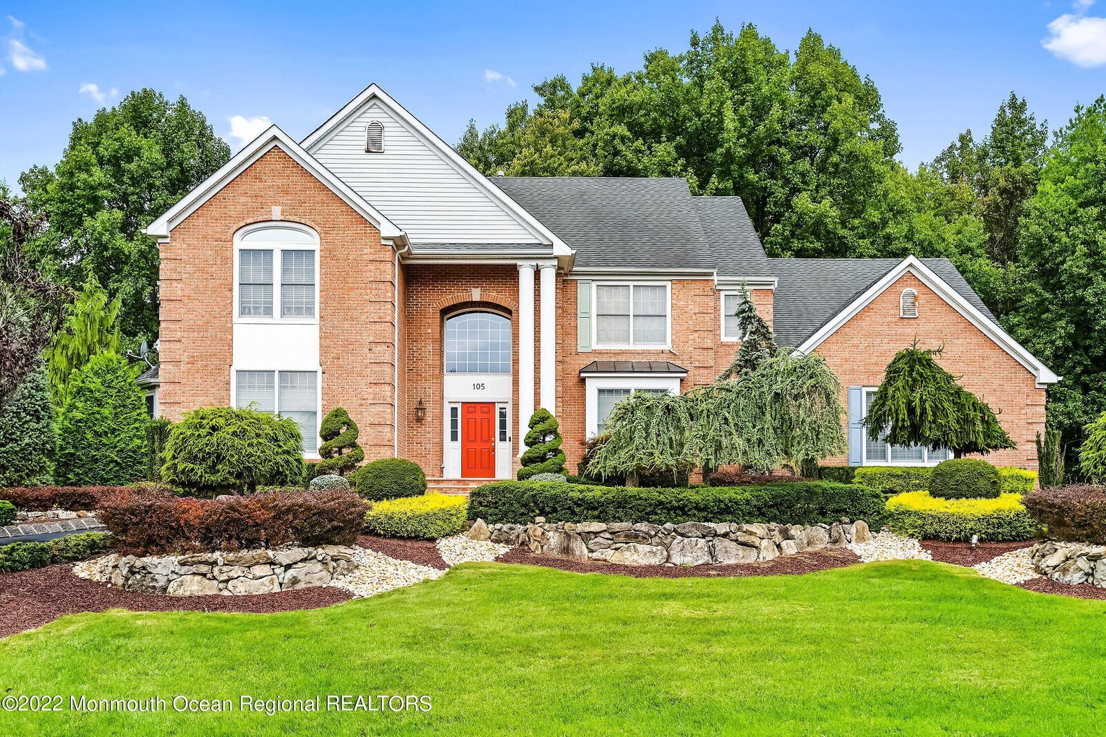 Property Photo:  105 Blue Jay Court  NJ 07726 