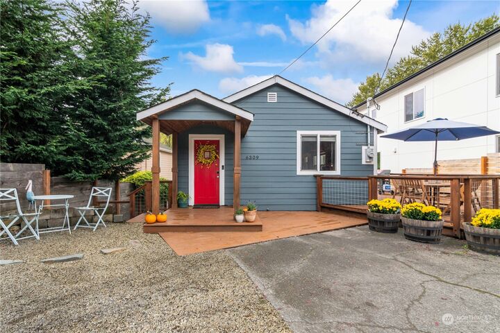 Property Photo:  6309 Delridge Way SW  WA 98106 