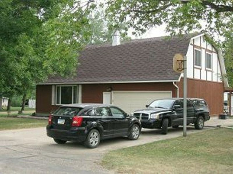 Property Photo:  105 2nd Ave NW  ND 58785 