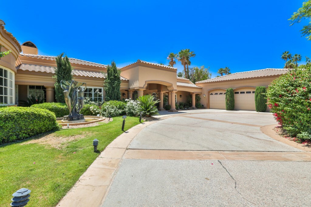 Property Photo:  18 Clancy Lane Estates  CA 92270 