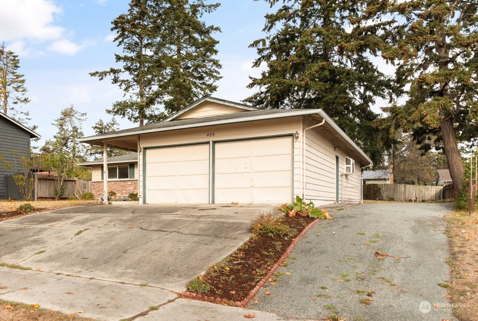 Property Photo:  486 NW 1st Avenue  WA 98277 