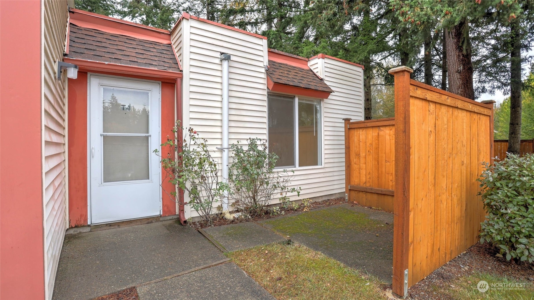 Property Photo:  14600 SE 176th Street T4  WA 98058 