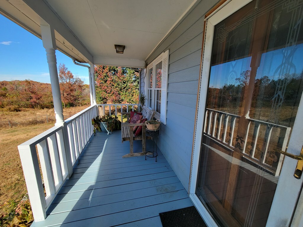 Property Photo:  422 Palisade Way  GA 30710 