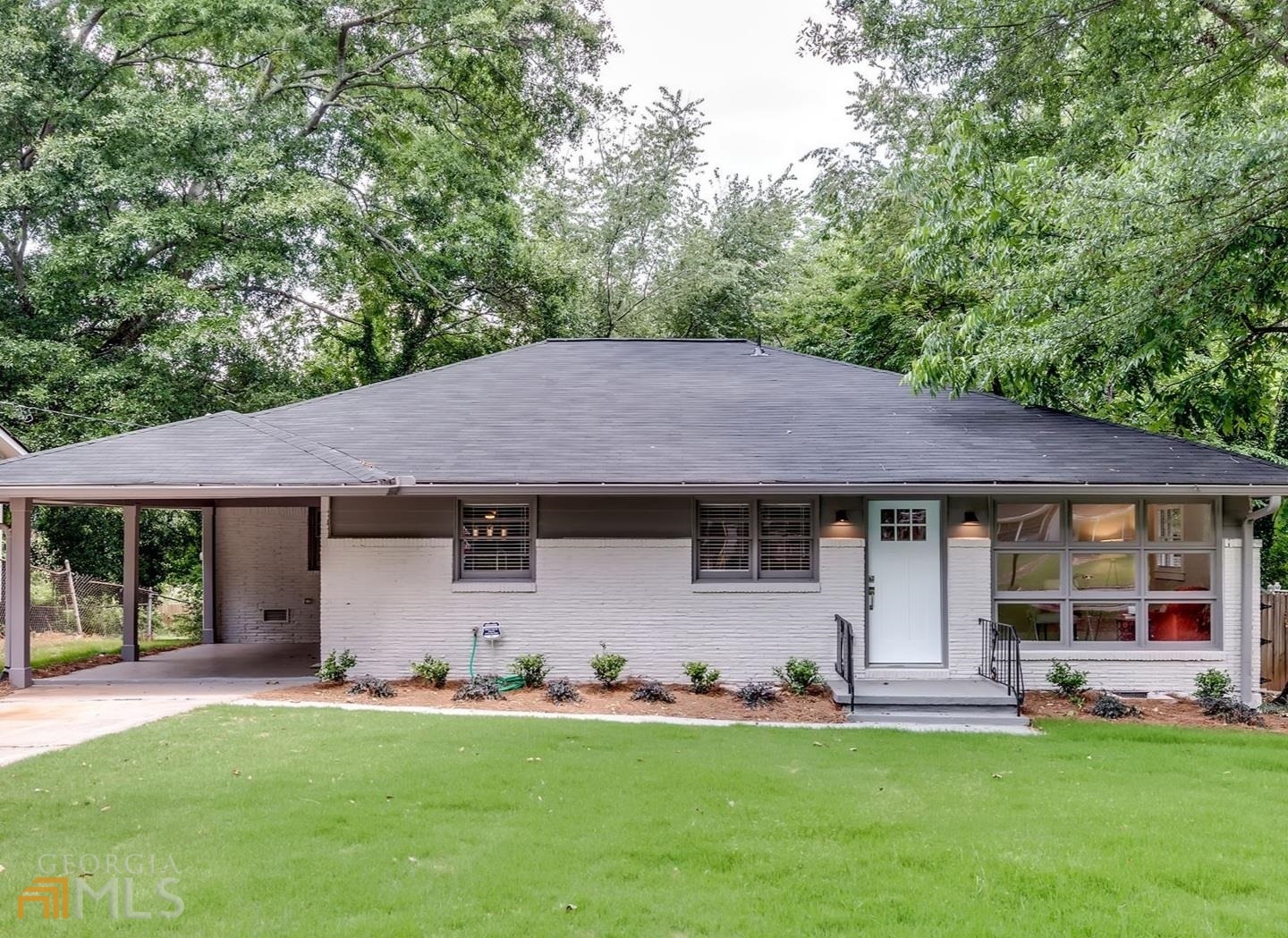 Property Photo: 2330 Ousley Court GA 30032