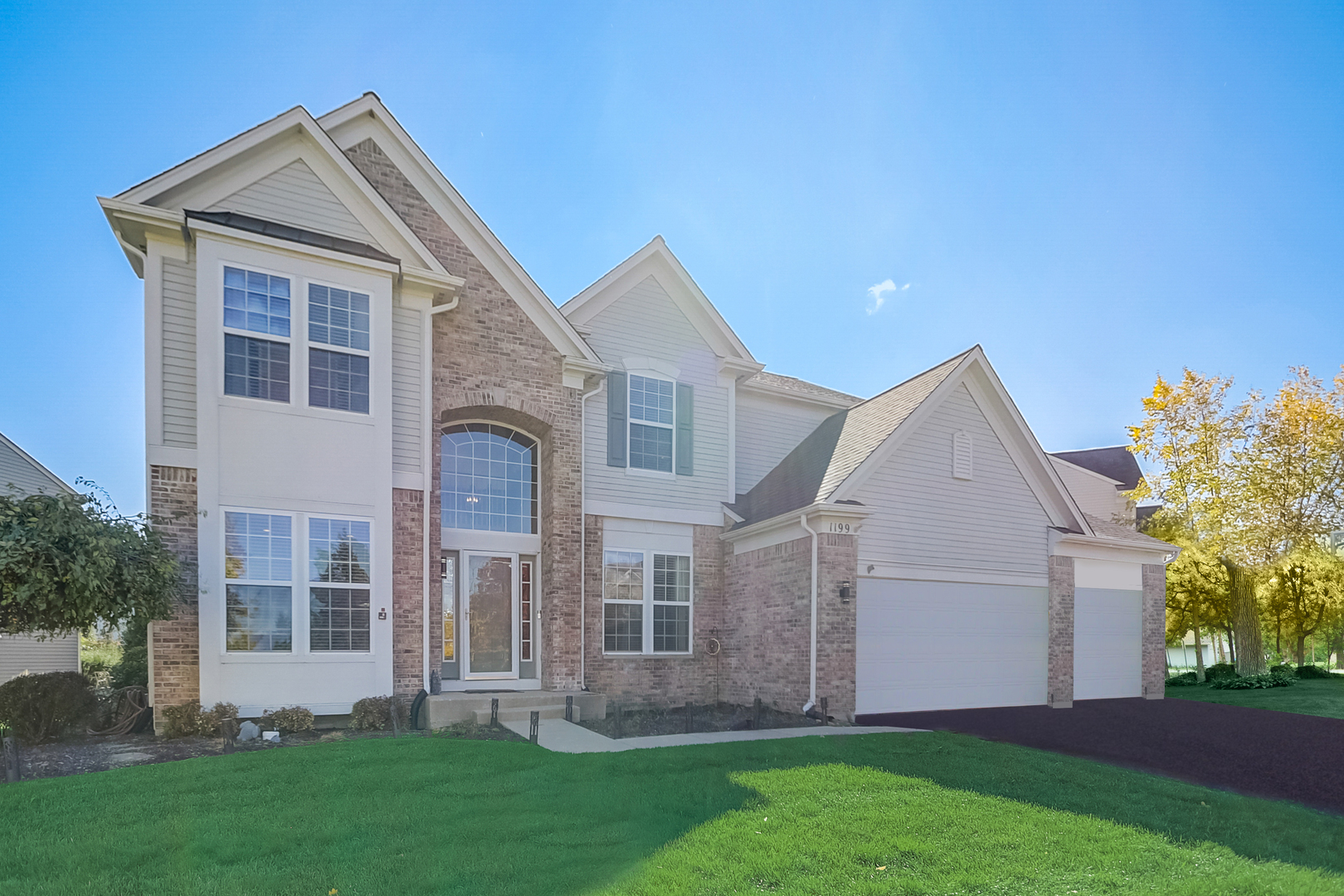 Property Photo:  1199 Blue Heron Circle  IL 60002 