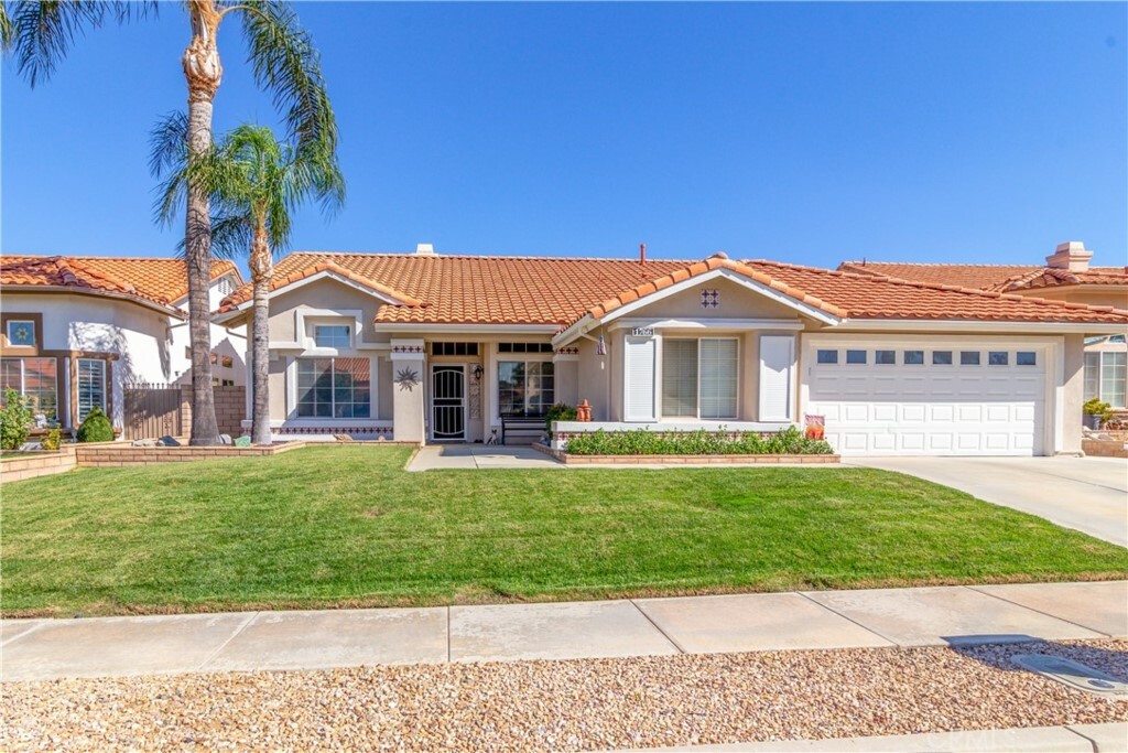 Property Photo:  1766 Cashew Tree Street  CA 92545 