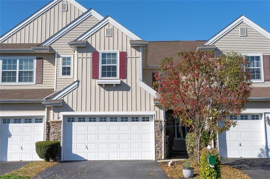 Property Photo: 2924 Green Court PA 18040