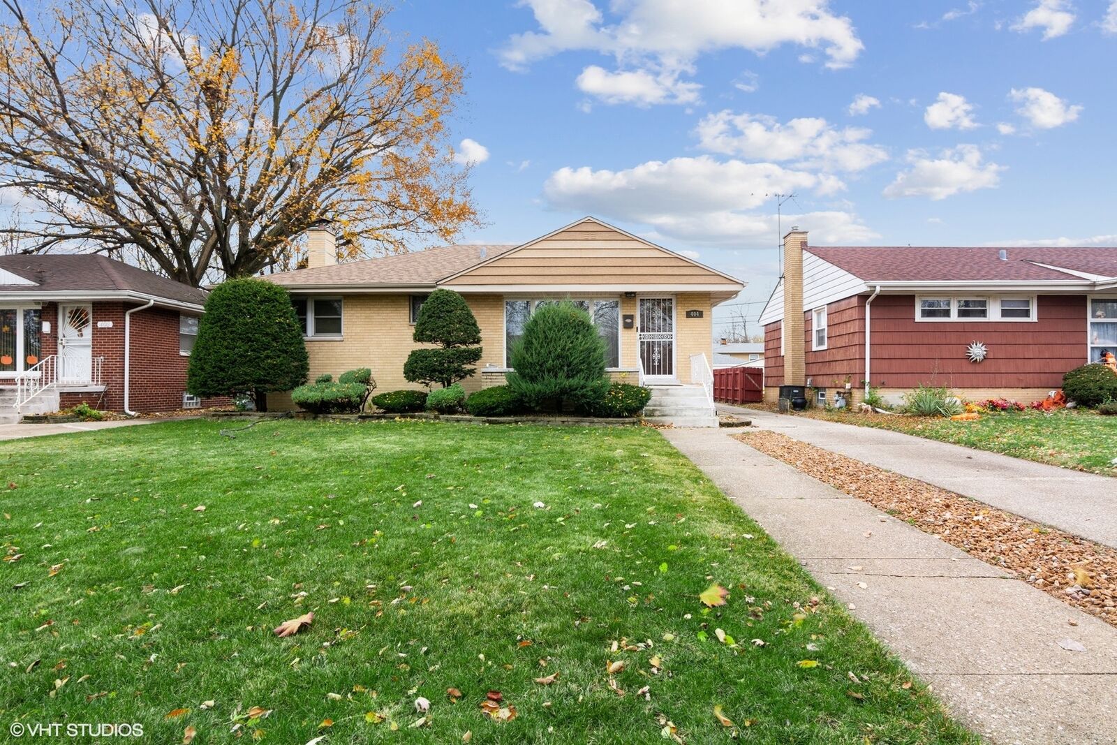 Property Photo:  404 Clyde Avenue  IL 60409 