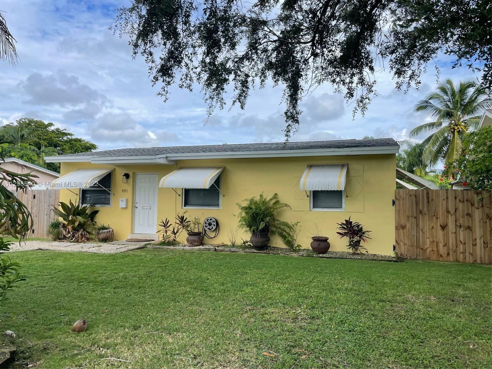 Property Photo:  8975 SW 157th St  FL 33157 