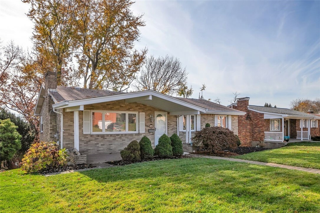 Property Photo:  116 Bell Park Drive  PA 15229 