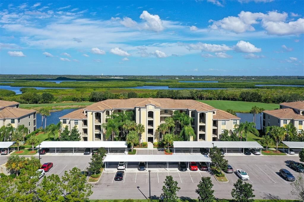 Property Photo:  7015 River Hammock Drive 104  FL 34212 