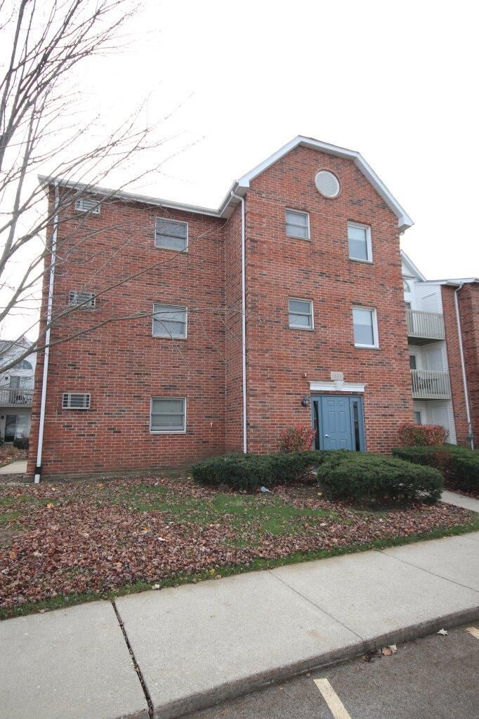 Property Photo: 1333 Cunat Court 3A IL 60156