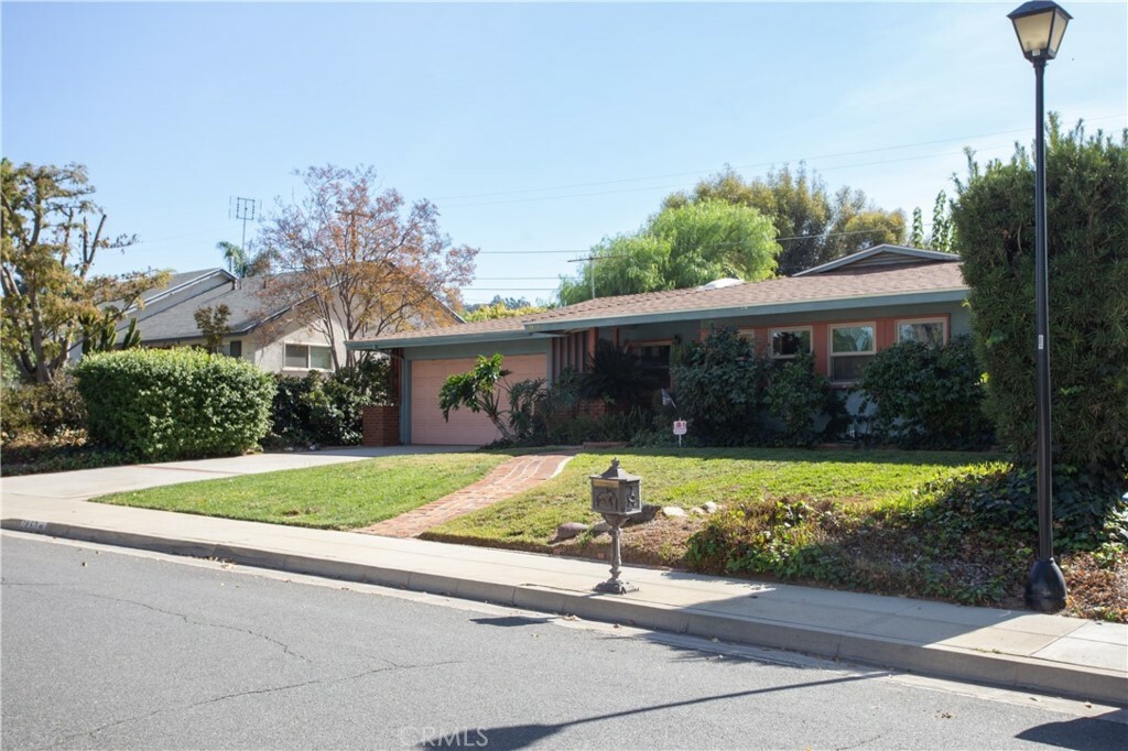 Property Photo:  2852 Shenandoah Road  CA 92506 
