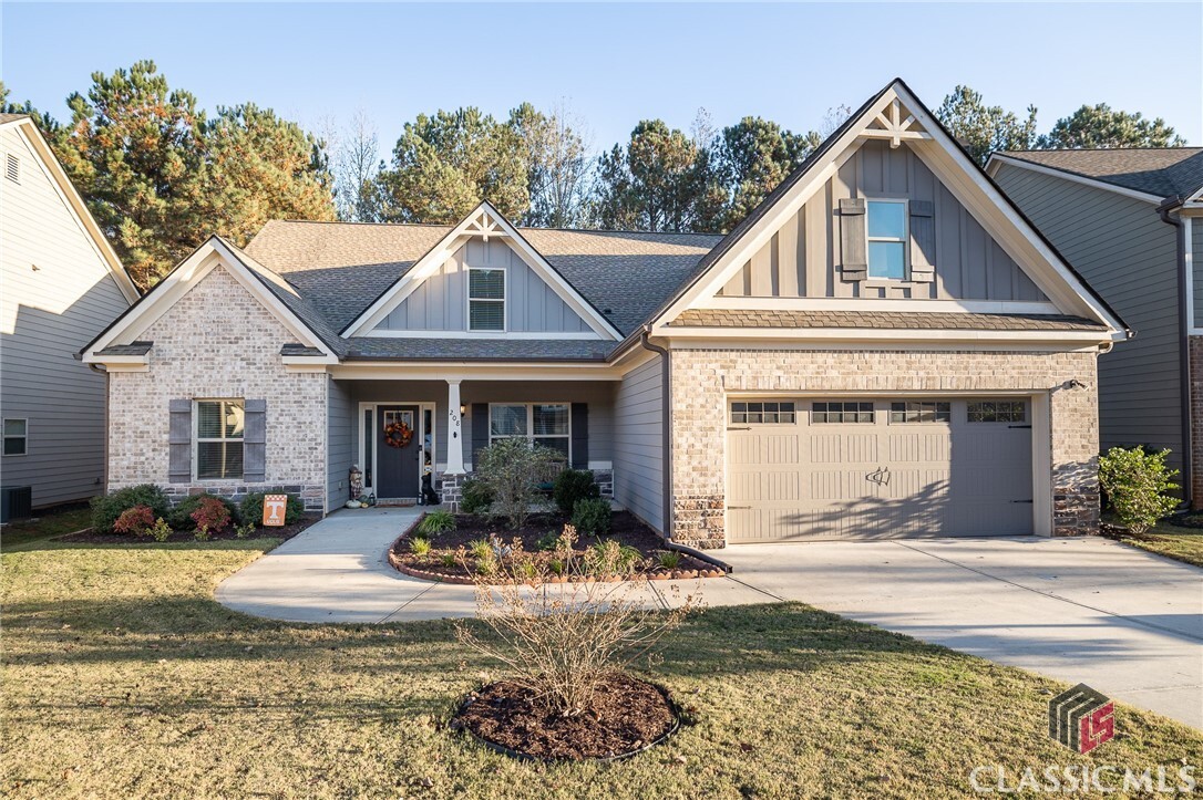 Property Photo:  208 Meeler Circle  GA 30622 