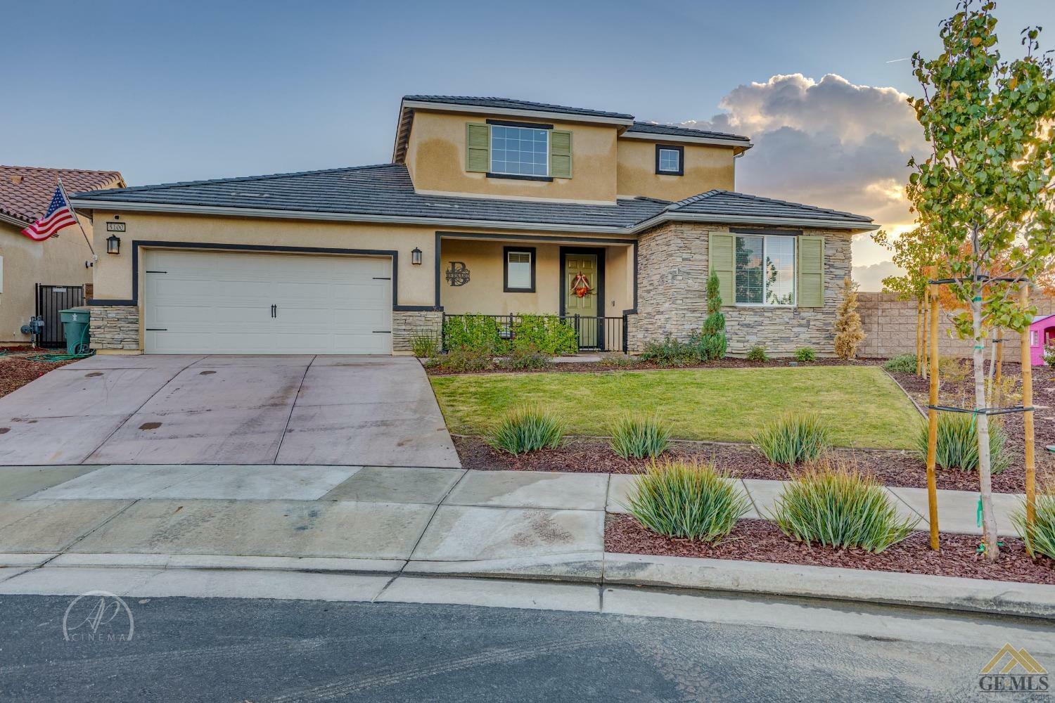 Property Photo: 5100 Solstice Way CA 93306
