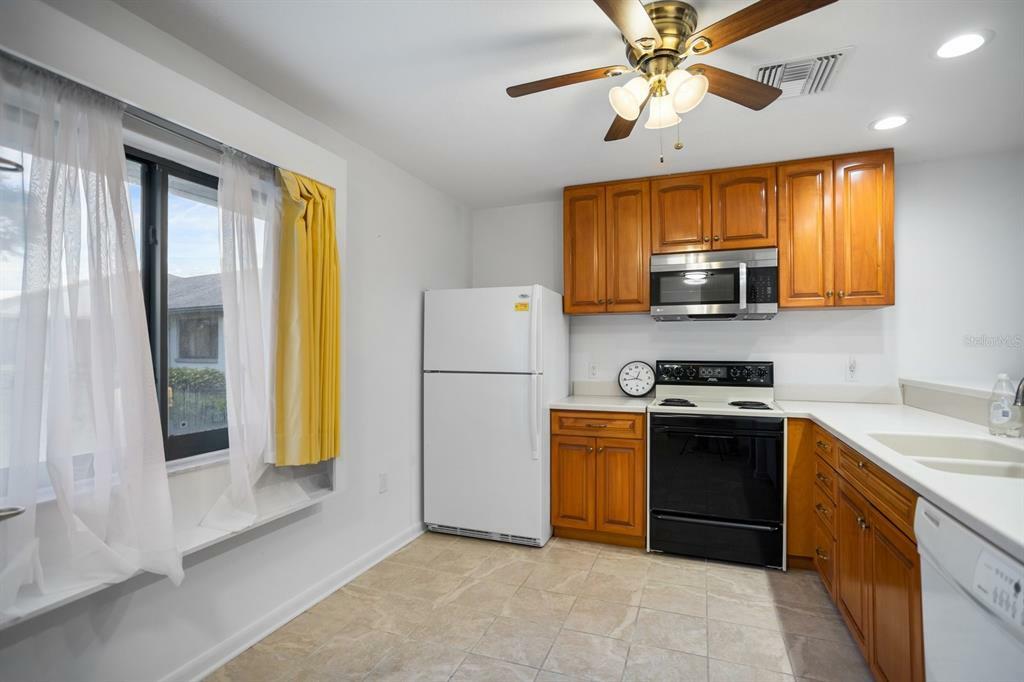 Property Photo:  2765 Countryside Boulevard 101  FL 33761 