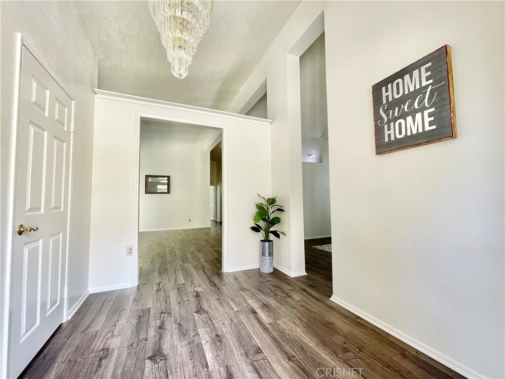 Property Photo:  28103 Vista View Drive  CA 91351 