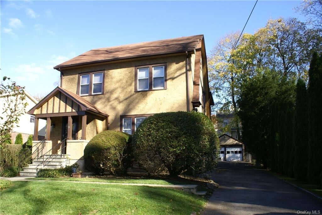 Property Photo: 14 Gloucester Place NY 10801